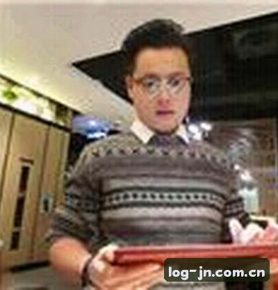 李薇